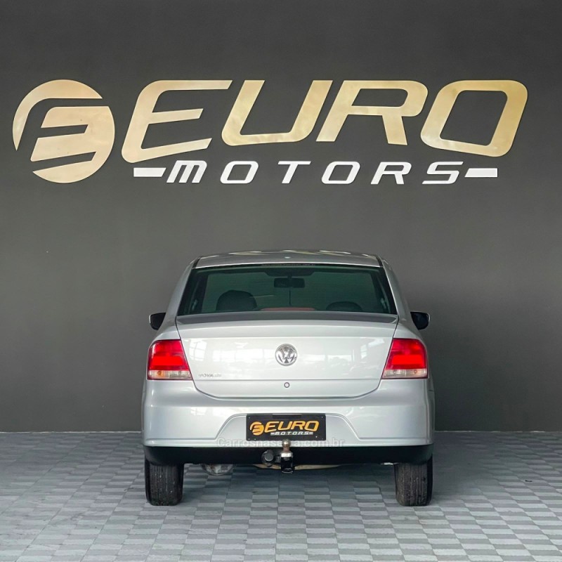 VOYAGE 1.0 MI CITY 8V FLEX 4P MANUAL - 2010 - PORTãO