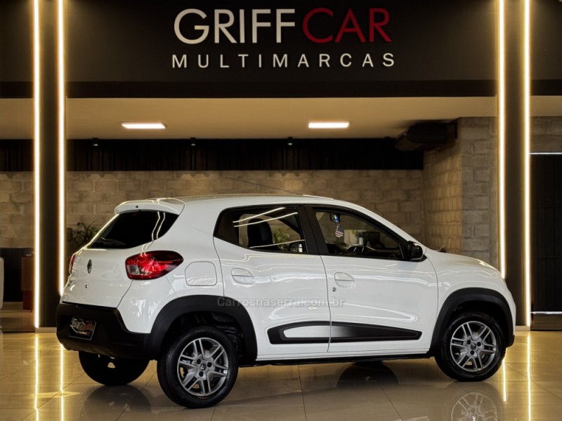 KWID 1.0 12V SCE FLEX INTENSE MANUAL - 2018 - DOIS IRMãOS