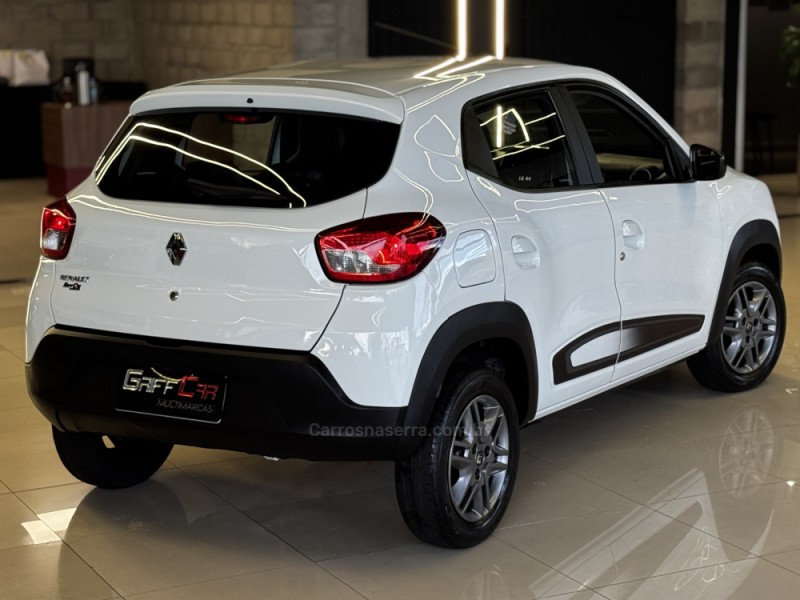 KWID 1.0 12V SCE FLEX INTENSE MANUAL - 2018 - DOIS IRMãOS