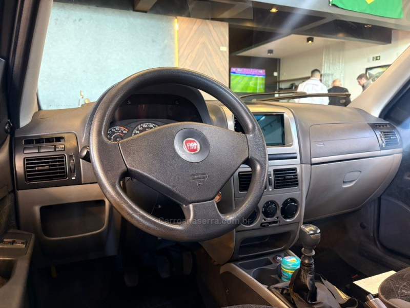 PALIO 1.4 EVO ATTRACTIVE ITALIA 8V FLEX 5P MANUAL - 2011 - CAMPO BOM