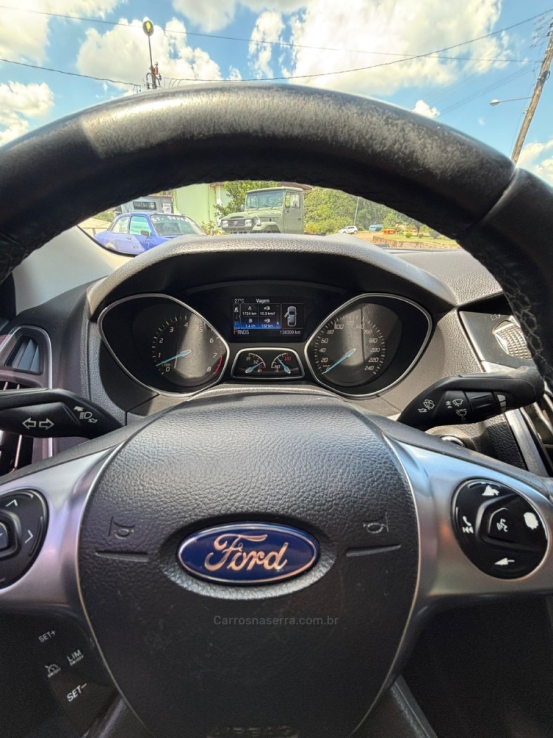 FOCUS 2.0 TITANIUM SEDAN 16V FLEX 4P AUTOMÁTICO - 2015 - NOVA PRATA