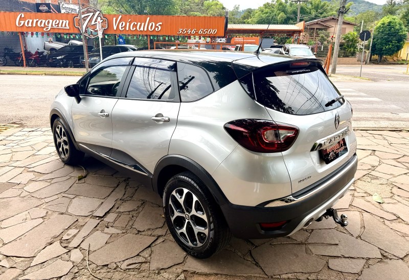 CAPTUR 1.6 16V FLEX INTENSE AUTOMÁTICO - 2020 - TRêS COROAS