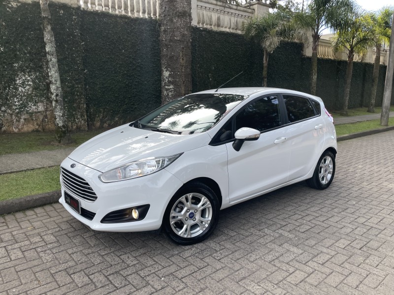 fiesta 1.6 se hatch 16v flex 4p automatico 2015 caxias do sul