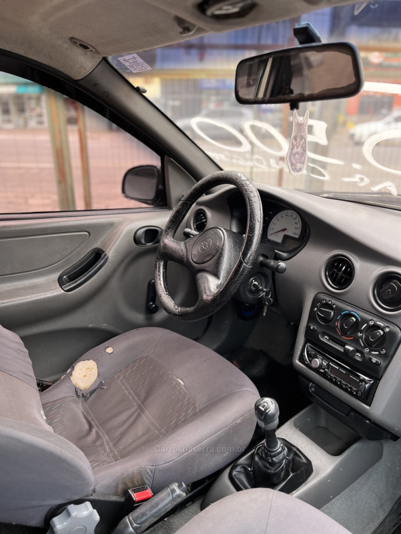 CELTA 1.0 MPFI 8V GASOLINA 2P MANUAL - 2001 - CAXIAS DO SUL