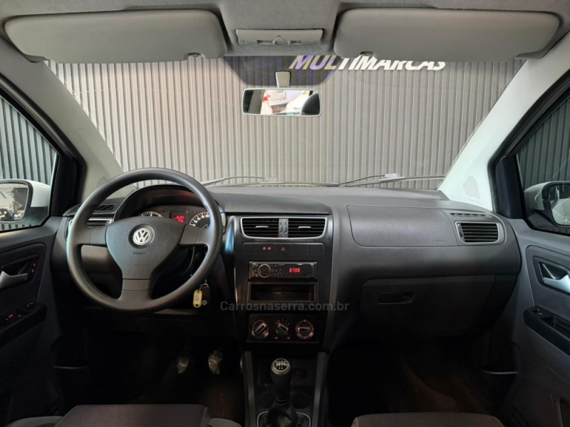 FOX 1.6 MI PRIME 8V FLEX 4P MANUAL - 2012 - ESTâNCIA VELHA
