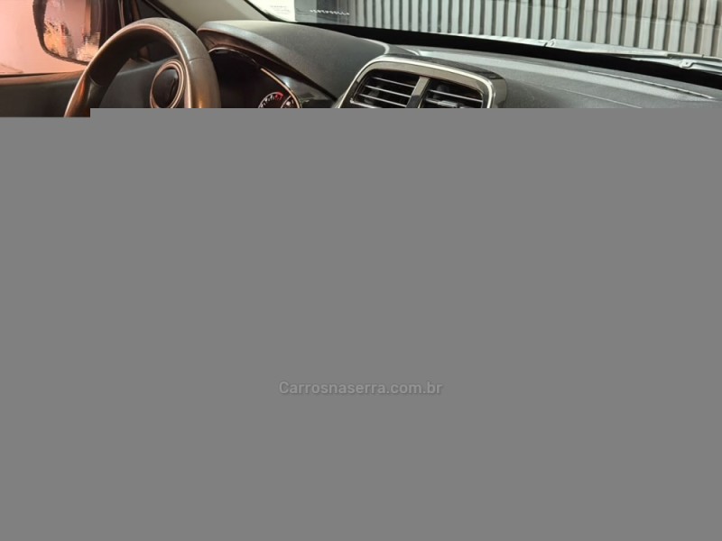 KWID 1.0 12V SCE FLEX INTENSE MANUAL - 2018 - ESTâNCIA VELHA