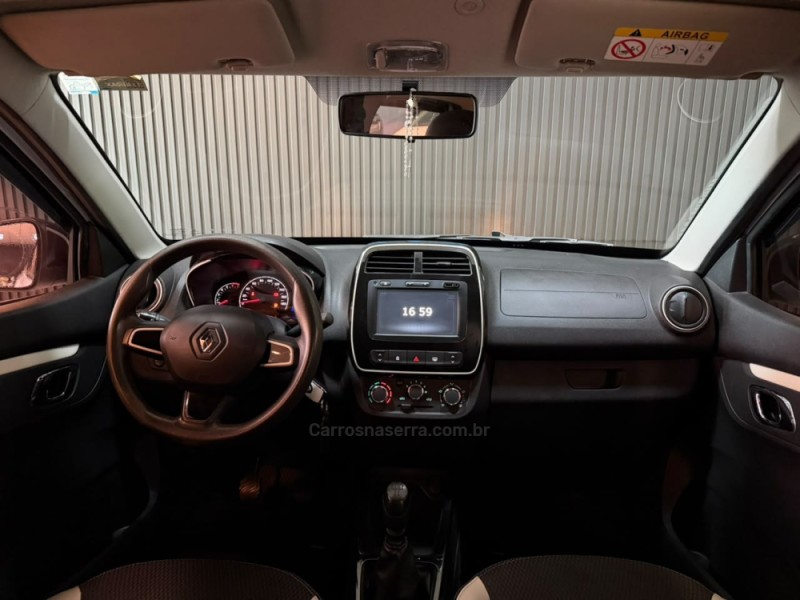 KWID 1.0 12V SCE FLEX INTENSE MANUAL - 2018 - ESTâNCIA VELHA