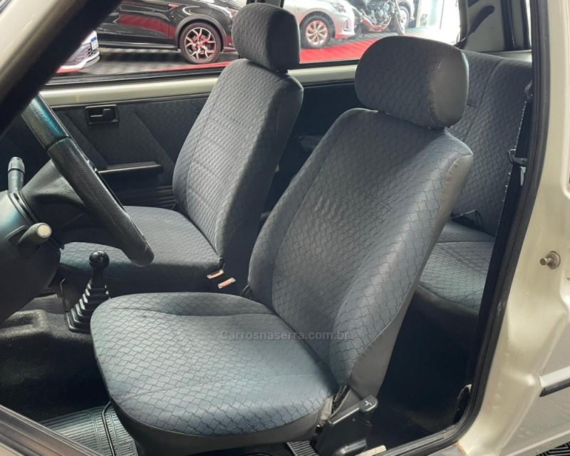 UNO 1.0 MPI MILLE FIRE 8V FLEX 2P MANUAL - 2004 - VACARIA