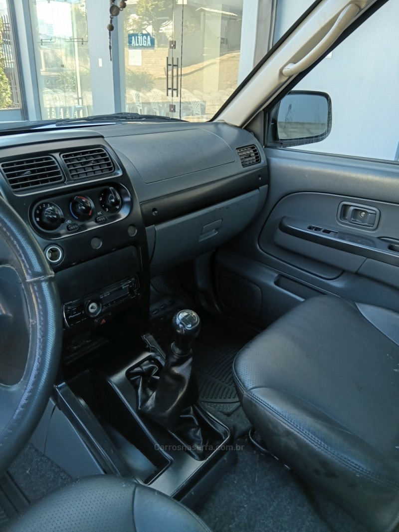 FRONTIER 2.8 XE 4X2 CS TURBO ELETRONIC DIESEL 2P MANUAL - 2004 - BENTO GONçALVES