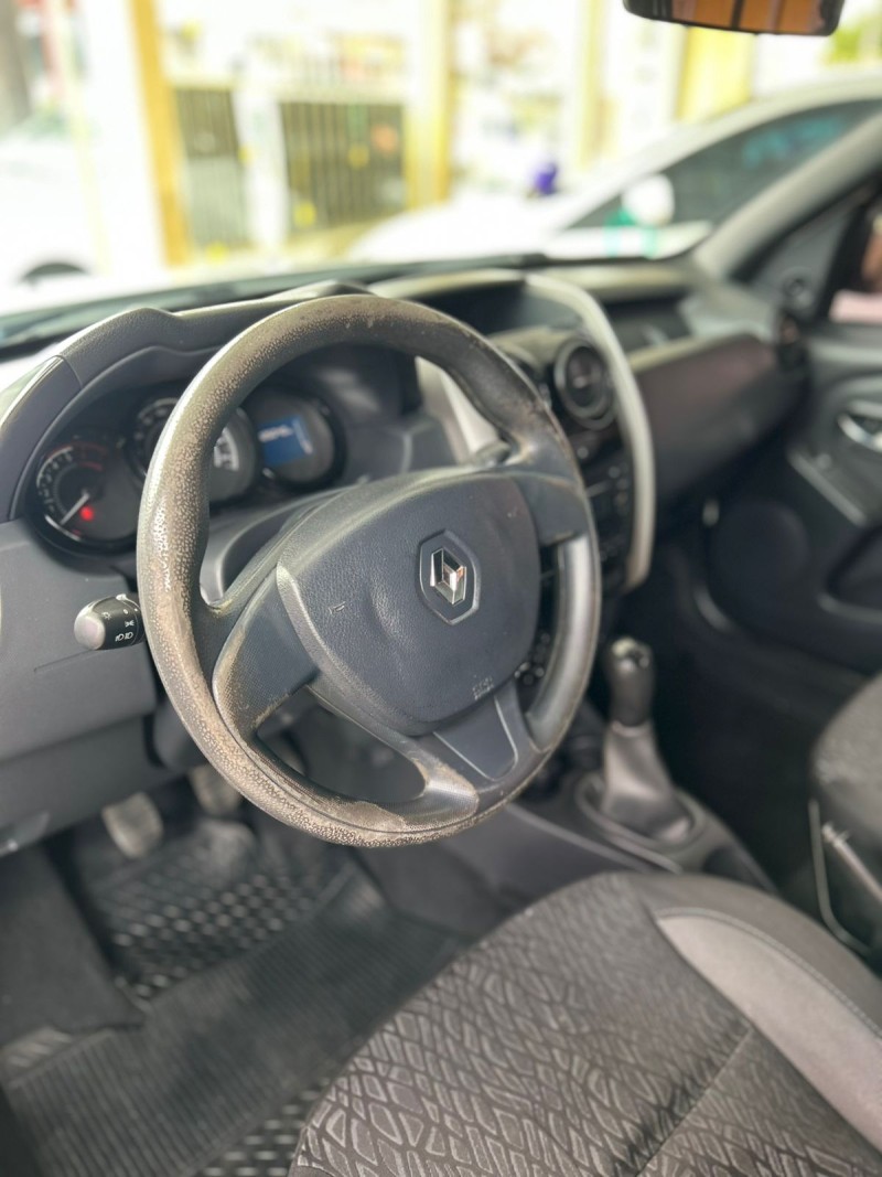 DUSTER 1.6 EXPRESSION 4X2 16V FLEX 4P MANUAL - 2016 - CANELA