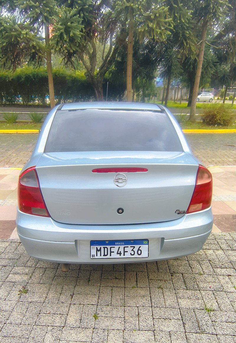 CORSA 1.8 MPFI MAXX SEDAN 8V FLEX 4P MANUAL - 2005 - FARROUPILHA