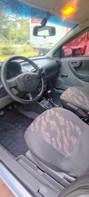 CORSA 1.8 MPFI MAXX SEDAN 8V FLEX 4P MANUAL - 2005 - FARROUPILHA