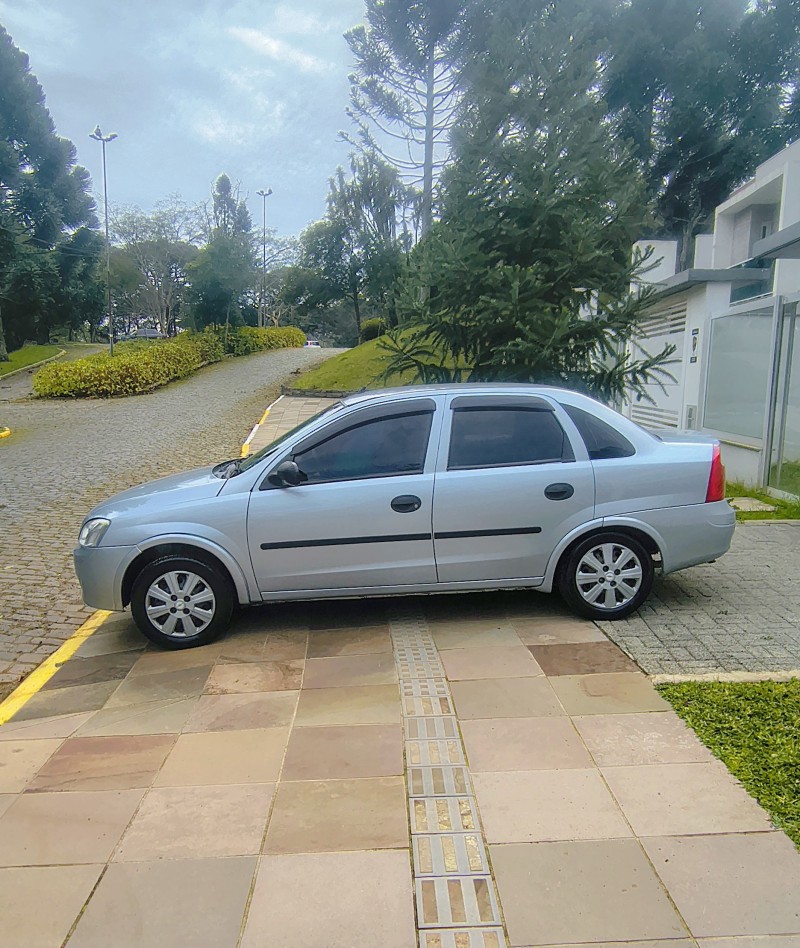 CORSA 1.8 MPFI MAXX SEDAN 8V FLEX 4P MANUAL - 2005 - FARROUPILHA