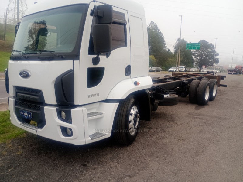 cargo 1723 e turbo 2013 farroupilha
