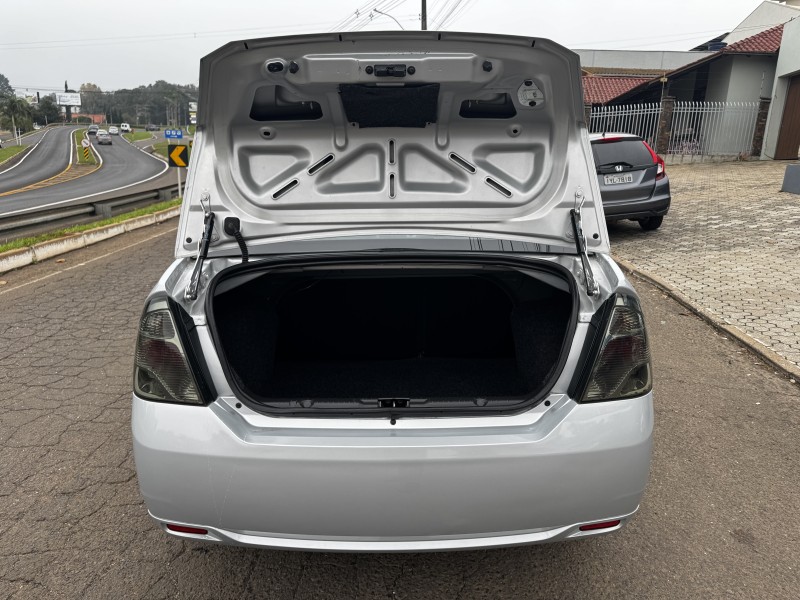 FIESTA 1.0 MPI CLASS 8V FLEX 4P MANUAL - 2011 - DOIS IRMãOS