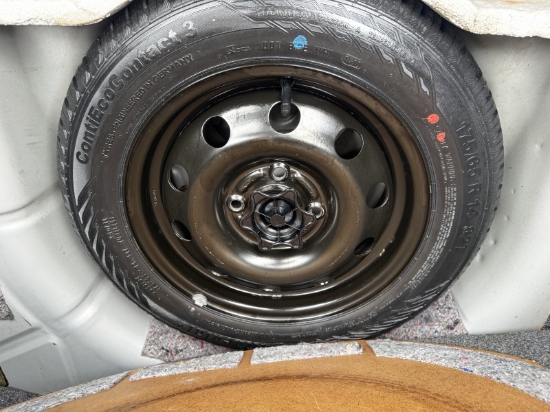 FIESTA 1.0 MPI CLASS 8V FLEX 4P MANUAL - 2011 - DOIS IRMãOS