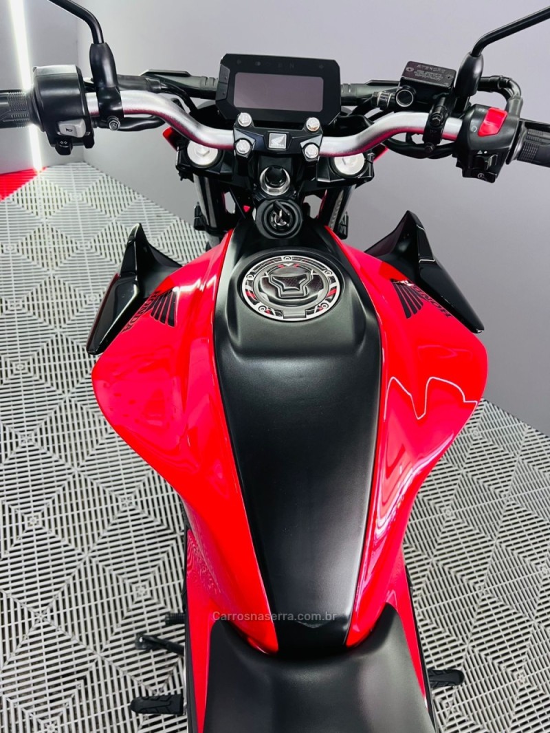 CB 300F TWISTER ABS - 2023 - CAMPO BOM