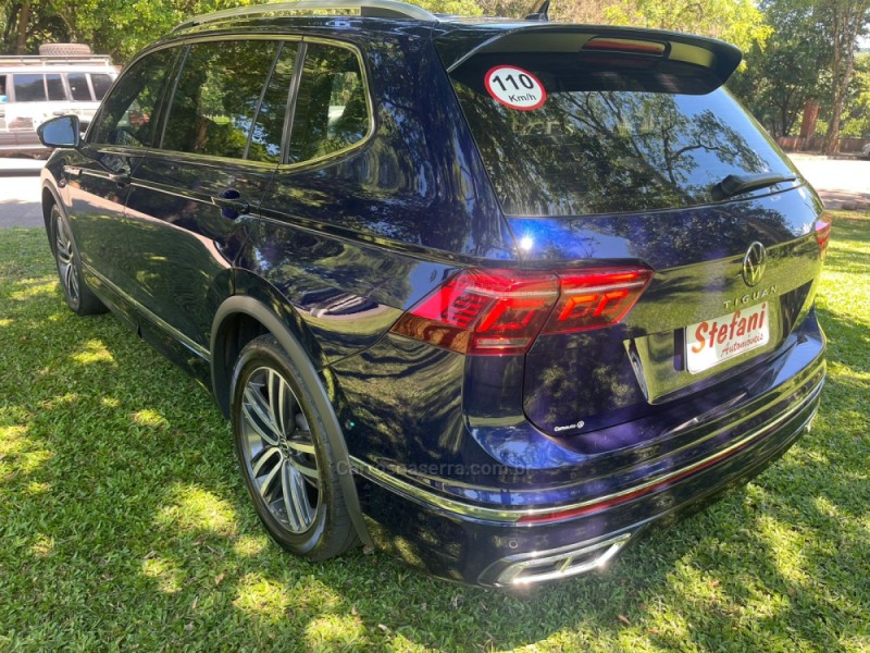 TIGUAN 2.0 ALLSPACE R-LINE 300 TSI GASOLINA 4P AUTOMÁTICO - 2024 - FELIZ