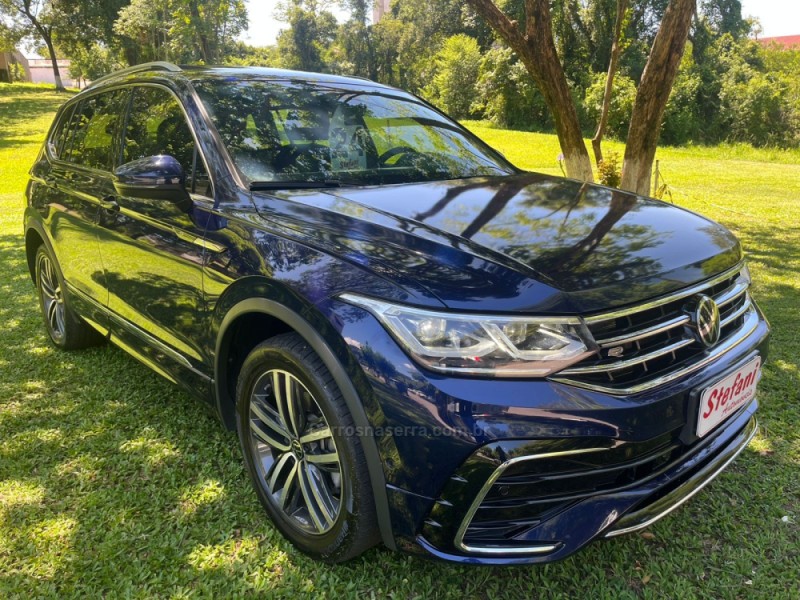 TIGUAN 2.0 ALLSPACE R-LINE 300 TSI GASOLINA 4P AUTOMÁTICO - 2024 - FELIZ