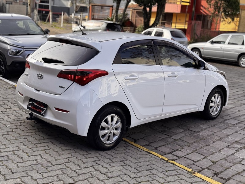 HB20 1.6 COMFORT PLUS 16V FLEX 4P MANUAL - 2014 - CAXIAS DO SUL