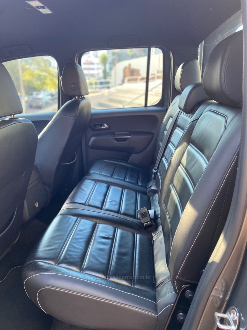 AMAROK 3.0 V6 TDI HIGHLINE CD DIESEL 4MOTION AUTOMÁTICO - 2020 - SANANDUVA