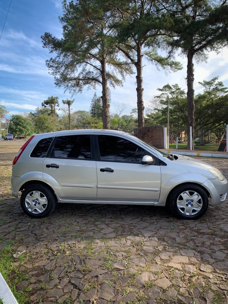 FIESTA 1.6 MPI STREET 8V GASOLINA 4P MANUAL - 2004 - SãO SEBASTIãO DO CAí