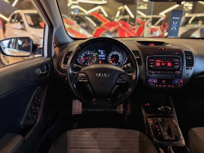 CERATO 1.6 EX3 SEDAN 16V GASOLINA 4P AUTOMÁTICO - 2019 - NOVO HAMBURGO