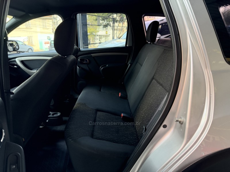 DUSTER 1.6 EXPRESSION 4X2 16V FLEX 4P MANUAL - 2016 - CAXIAS DO SUL