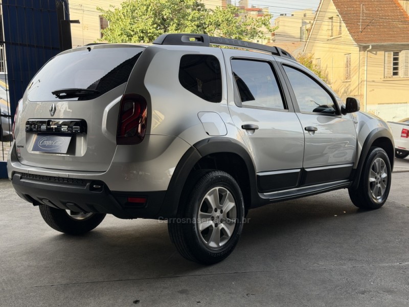 DUSTER 1.6 EXPRESSION 4X2 16V FLEX 4P MANUAL - 2016 - CAXIAS DO SUL
