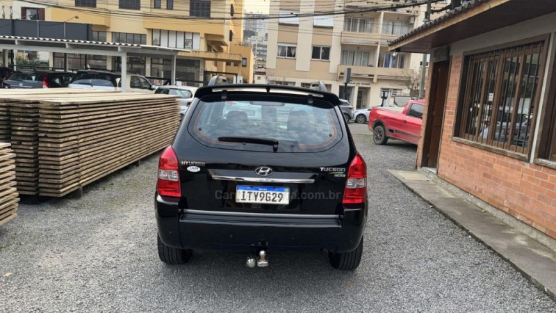TUCSON 2.0 MPFI GLS 16V 143CV 2WD FLEX 4P AUTOMÁTICO - 2013 - GARIBALDI