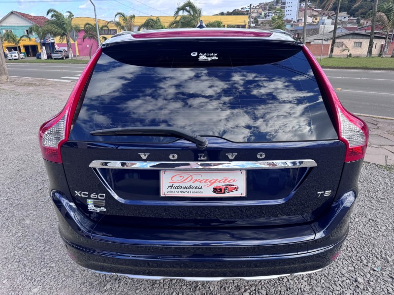 XC60 2.0 T5 KINETIC GASOLINA 4P AUTOMÁTICO - 2017 - CAXIAS DO SUL