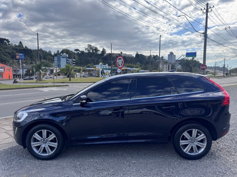 XC60 2.0 T5 KINETIC GASOLINA 4P AUTOMÁTICO - 2017 - CAXIAS DO SUL