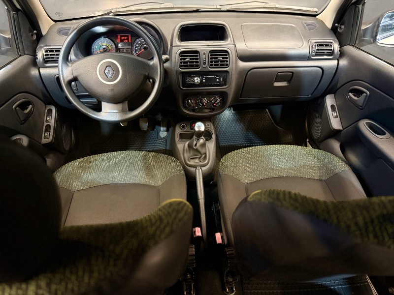 CLIO 1.0 EXPRESSION 16V FLEX 4P MANUAL - 2014 - CAXIAS DO SUL