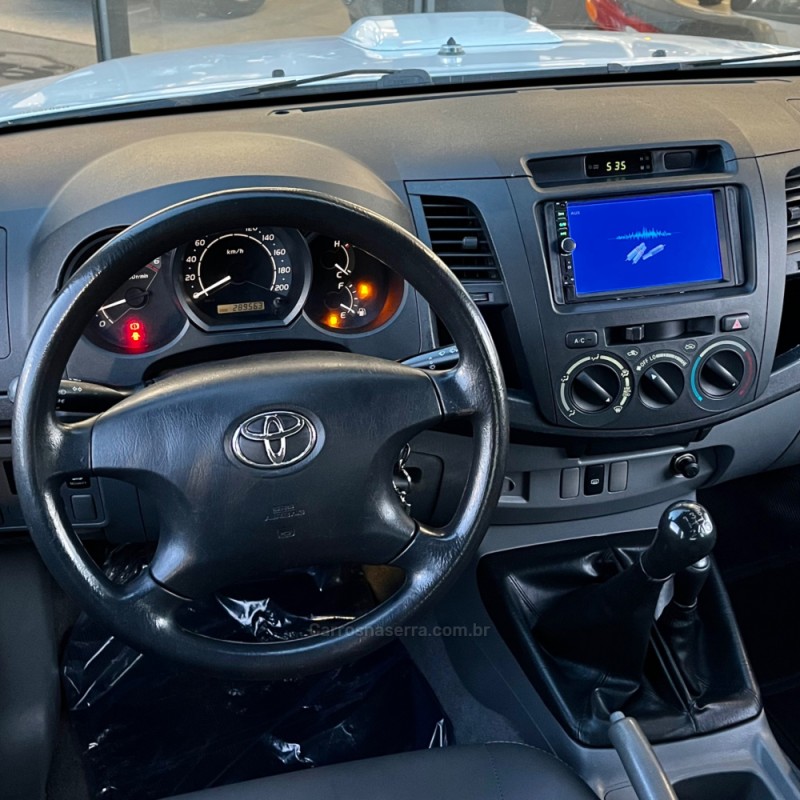 HILUX 3.0 SR 4X4 CD 16V TURBO INTERCOOLER DIESEL 4P MANUAL - 2011 - VACARIA