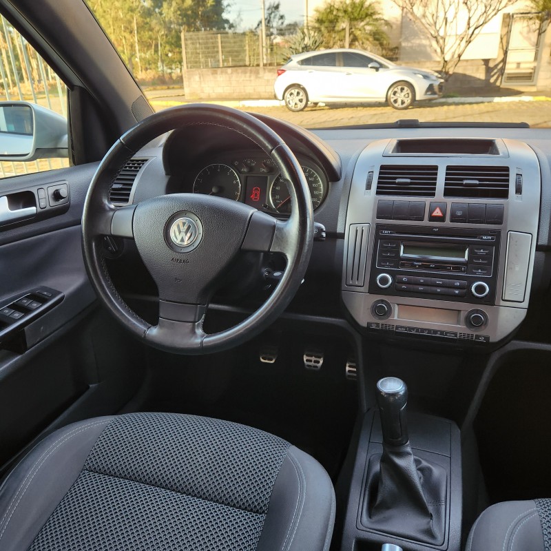 POLO 1.6 MI SPORTLINE 8V FLEX 4P MANUAL - 2012 - BENTO GONçALVES