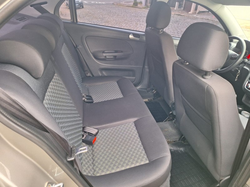 VOYAGE 1.6 MI COMFORTLINE 8V FLEX 4P MANUAL - 2015 - CAXIAS DO SUL