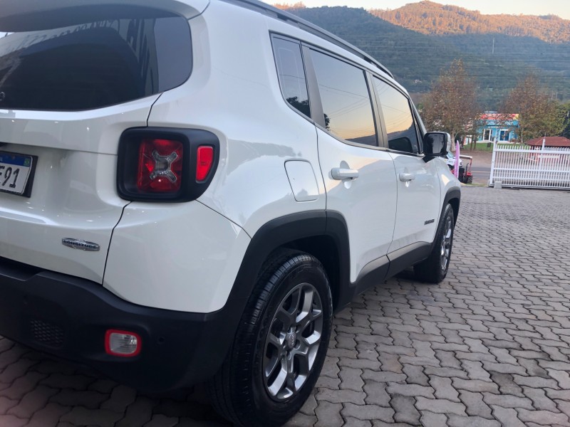 RENEGADE 1.8 16V FLEX LONGITUDE 4P AUTOMÁTICO - 2016 - VALE REAL