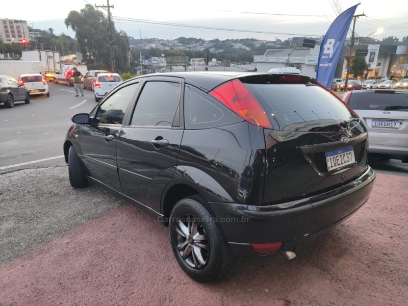 FOCUS 1.6 GL 8V FLEX 4P MANUAL - 2009 - FARROUPILHA