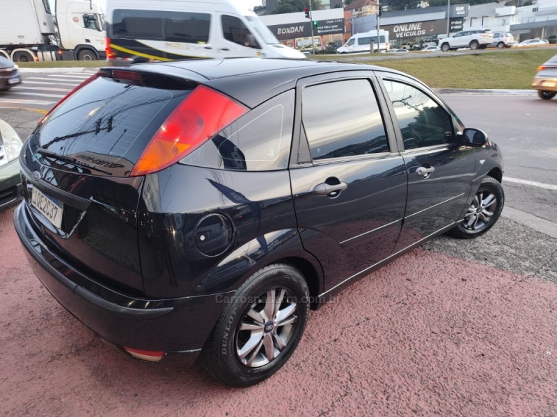 FOCUS 1.6 GL 8V FLEX 4P MANUAL - 2009 - FARROUPILHA