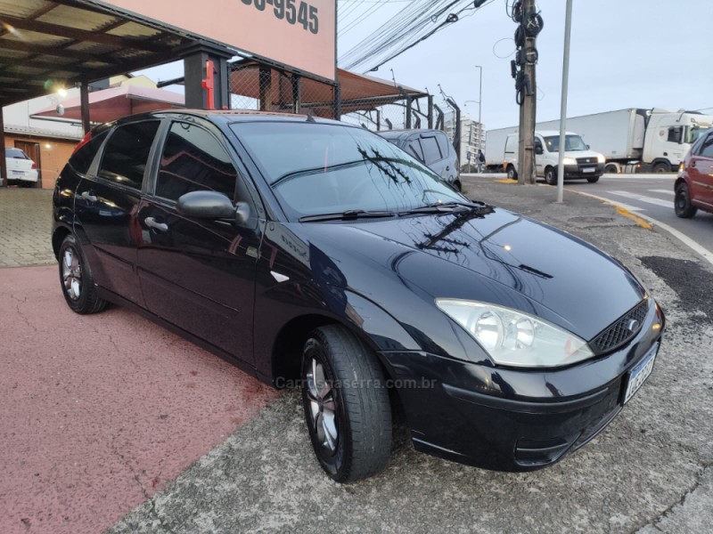 FOCUS 1.6 GL 8V FLEX 4P MANUAL - 2009 - FARROUPILHA
