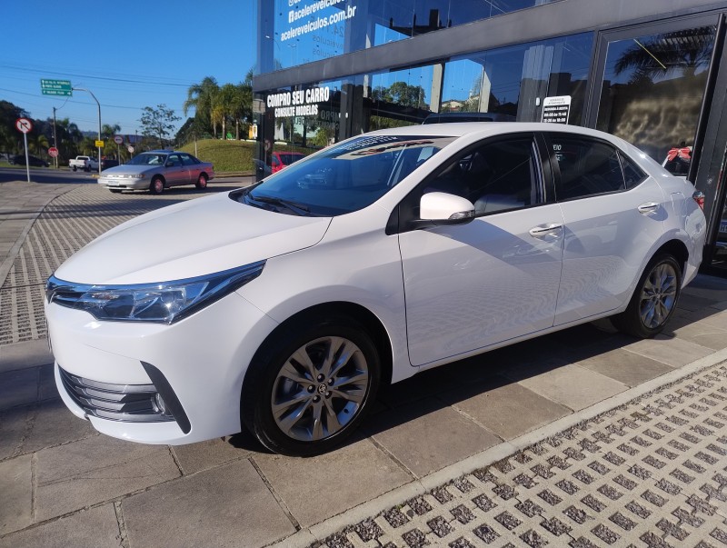 COROLLA 2.0 XEI 16V FLEX 4P AUTOMÁTICO