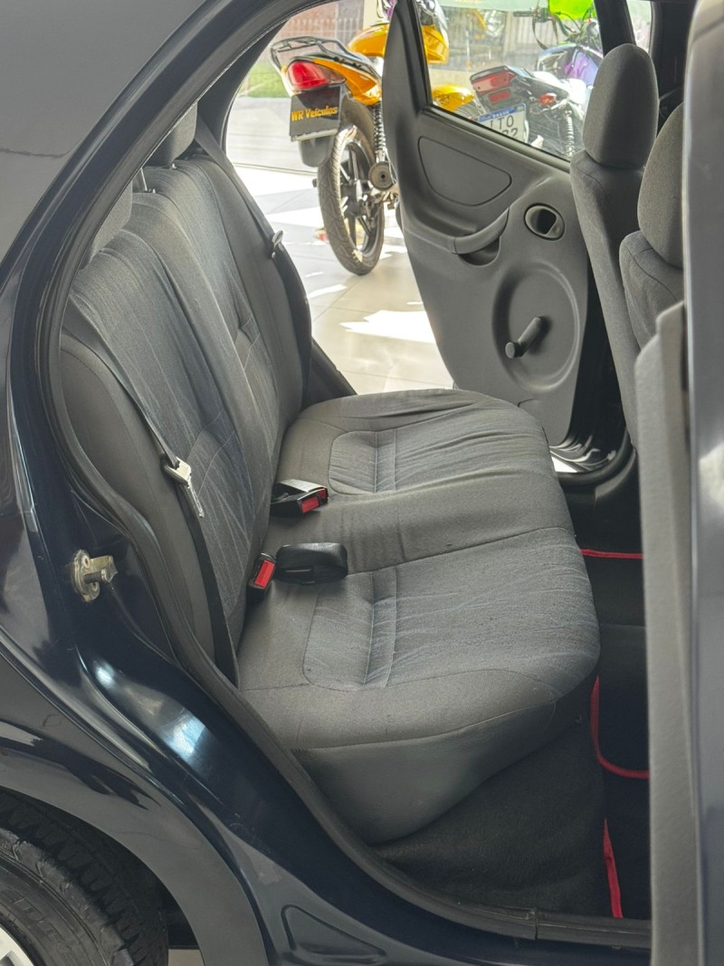 CELTA 1.0 MPFI VHC SPIRIT 8V GASOLINA 4P MANUAL - 2005 - BENTO GONçALVES