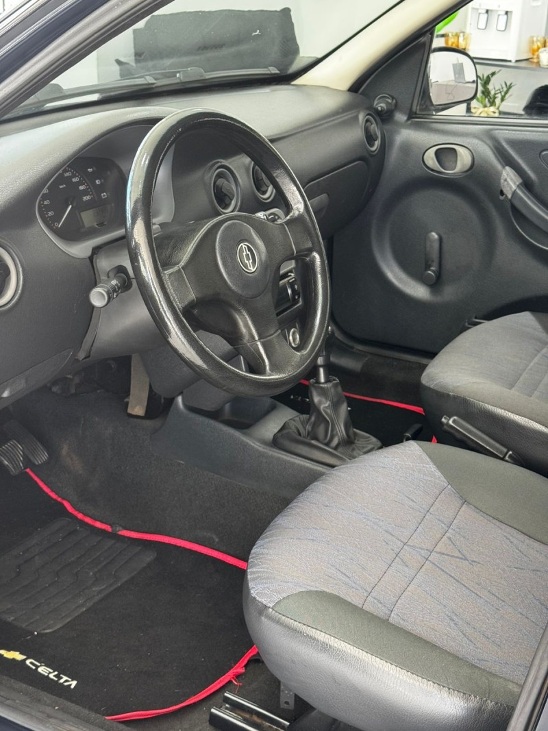 CELTA 1.0 MPFI VHC SPIRIT 8V GASOLINA 4P MANUAL - 2005 - BENTO GONçALVES