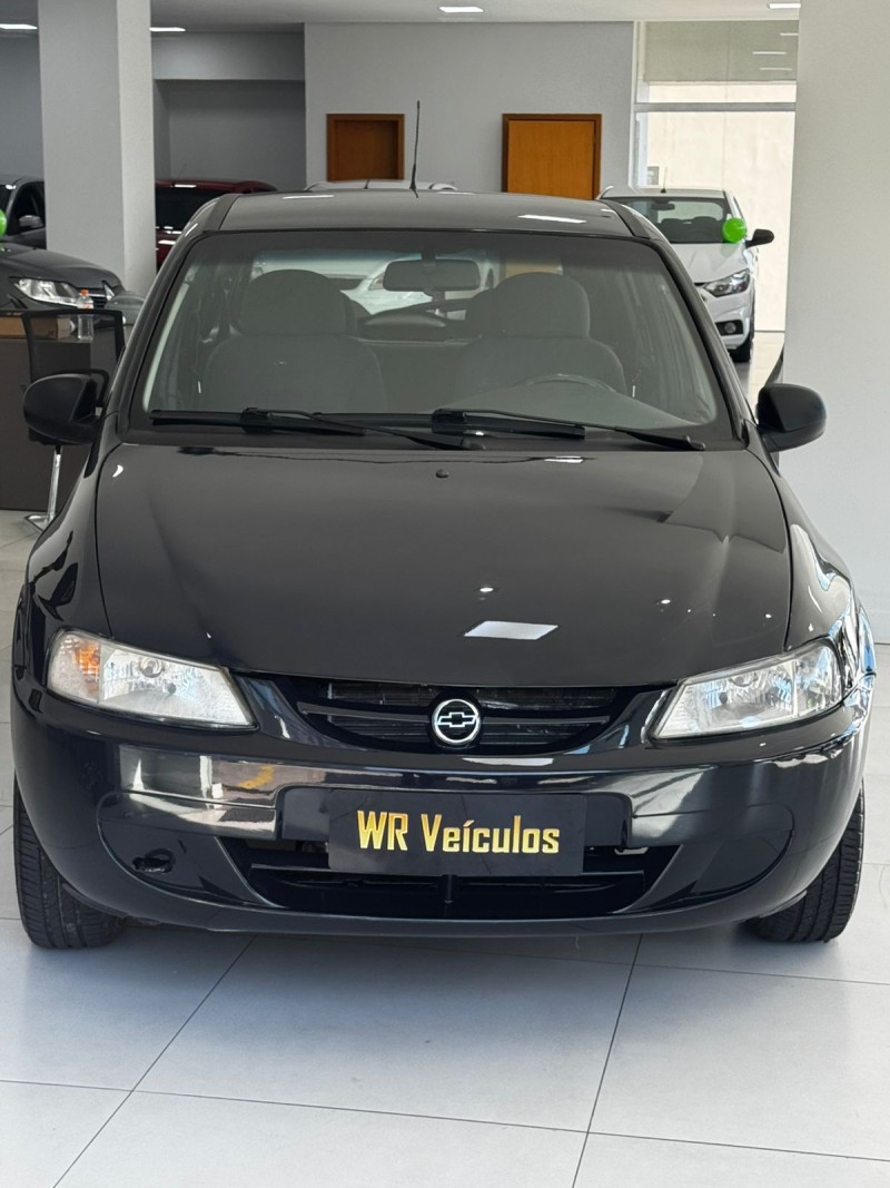 CELTA 1.0 MPFI VHC SPIRIT 8V GASOLINA 4P MANUAL - 2005 - BENTO GONçALVES