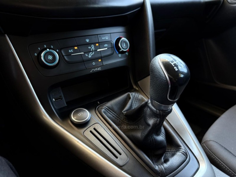 FOCUS 1.6 SE 16V FLEX 4P MANUAL - 2018 - LAGOA VERMELHA