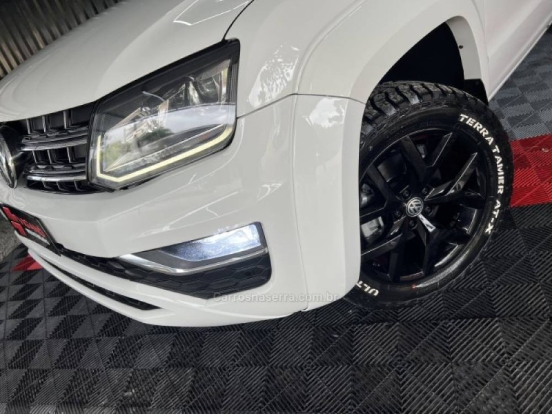 AMAROK 3.0 V6 TDI HIGHLINE CD DIESEL 4MOTION AUTOMÁTICO - 2019 - CAXIAS DO SUL