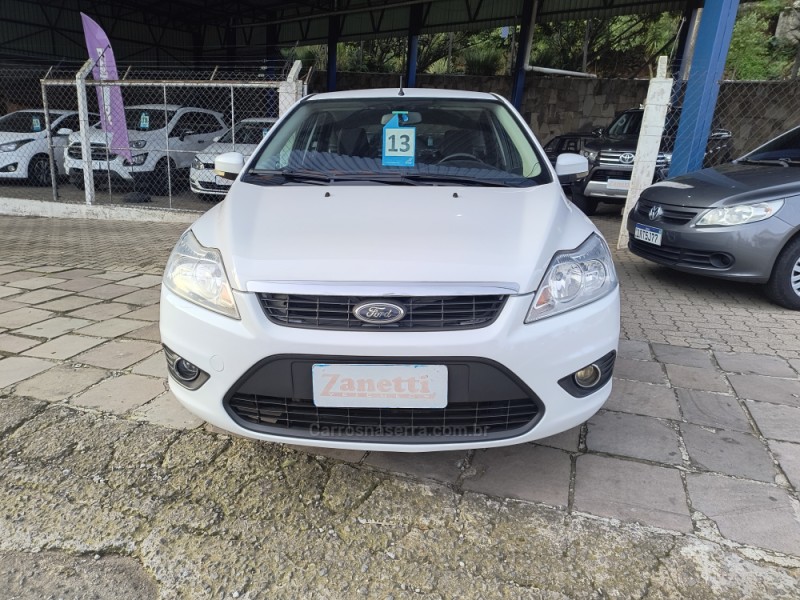 FOCUS 1.6 GLX 16V FLEX 4P MANUAL - 2013 - BENTO GONçALVES
