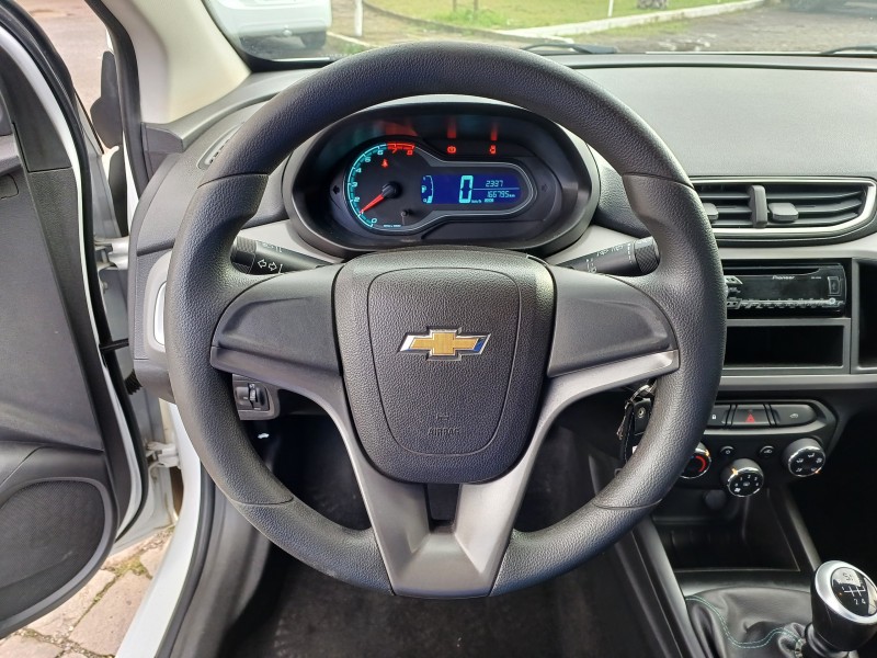 ONIX 1.0 MPFI LT 8V FLEX 4P MANUAL - 2015 - FLORES DA CUNHA