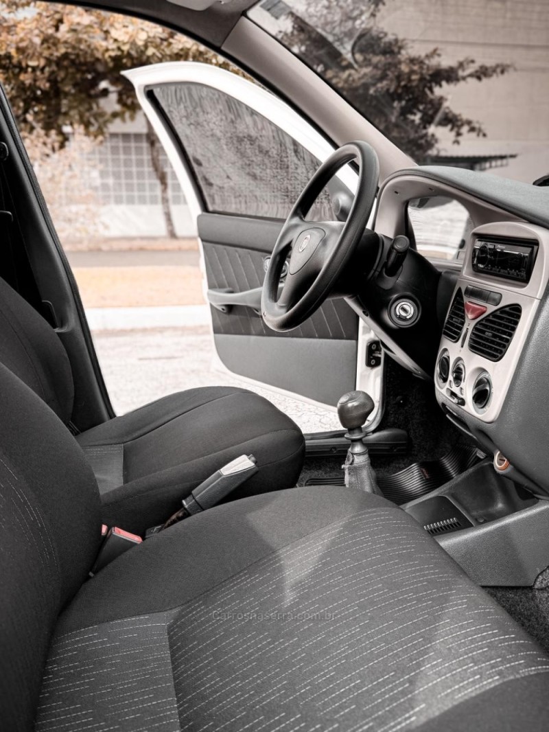 PALIO 1.0 MPI FIRE ECONOMY 8V FLEX 4P MANUAL - 2011 - NOVO HAMBURGO