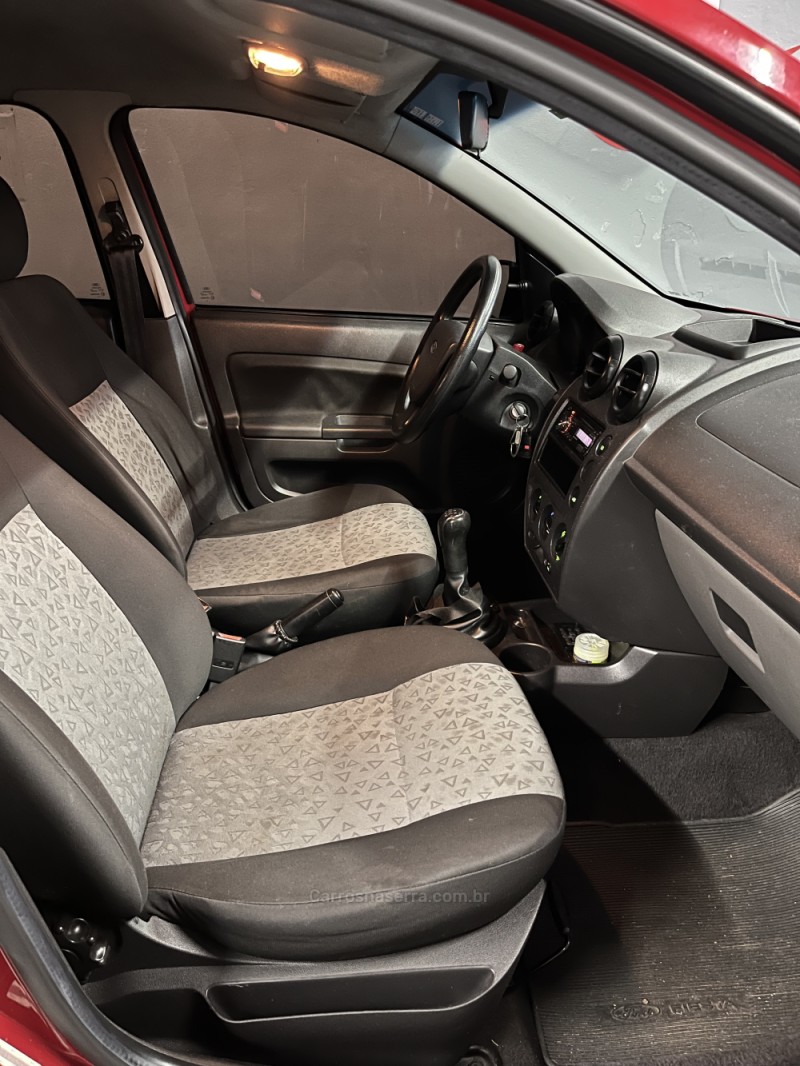 FIESTA 1.6 MPI SEDAN 8V FLEX 4P MANUAL - 2011 - CAXIAS DO SUL